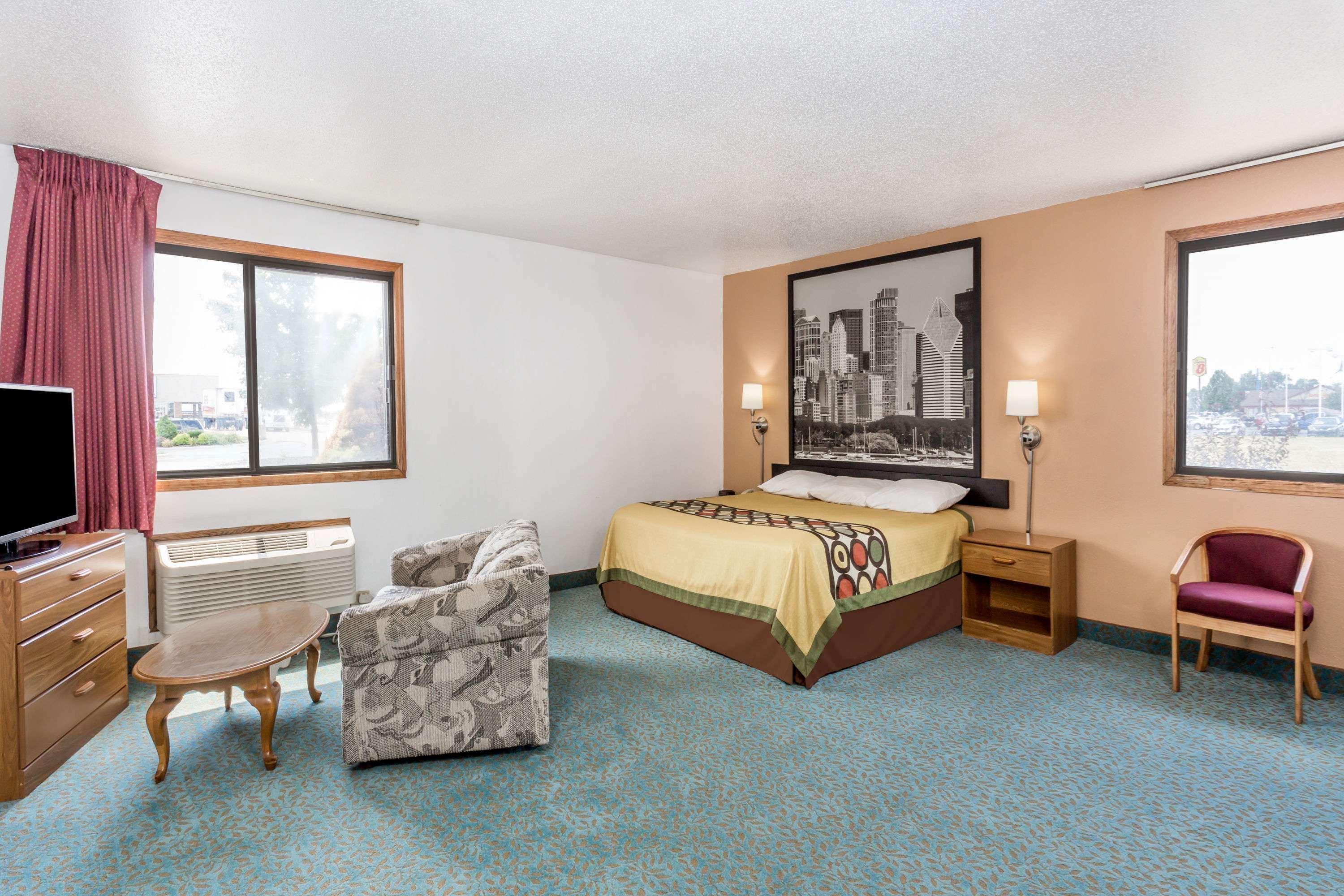 Super 8 By Wyndham Bourbonnais/Kankakee Area Bagian luar foto