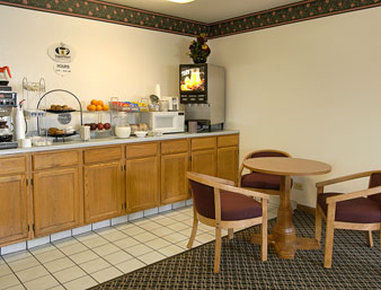 Super 8 By Wyndham Bourbonnais/Kankakee Area Restoran foto